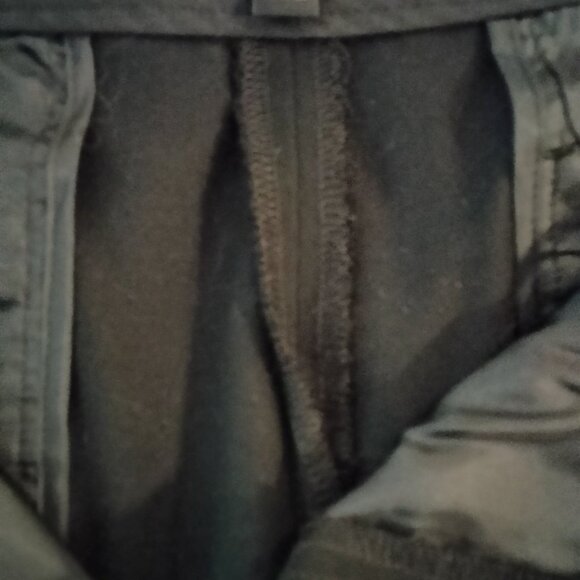 Women's black pants. Size 16. - Picture 5 of 7